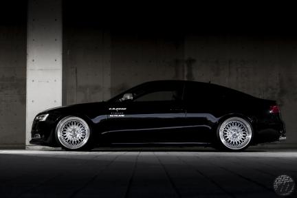 Audi S5 con Work Wheels Gran Seeker CCX
